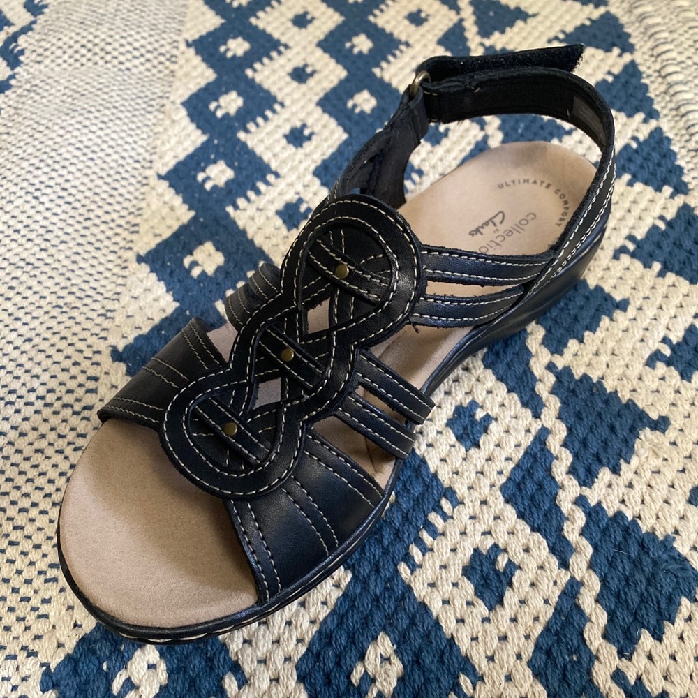 Clarks Leisa Janna Black Leather Sandals